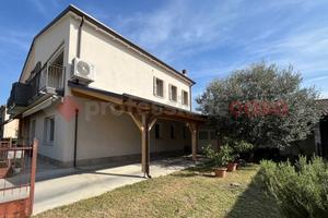 Villa bifamiliare Isola della Scala