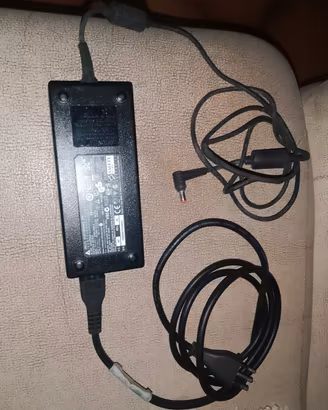 per notebook caricabatteria 19V-7 , 11 A
