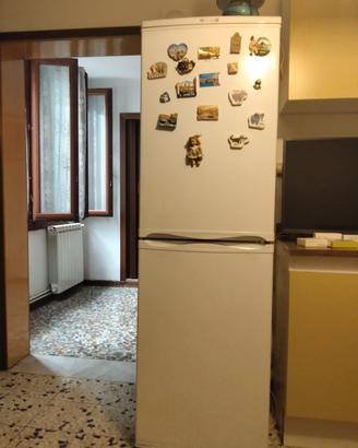 FRIGORIFERO INDESIT  COMBO CLASSE A+