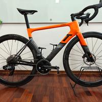3T strada X Lamborghini taglia 54 M usata