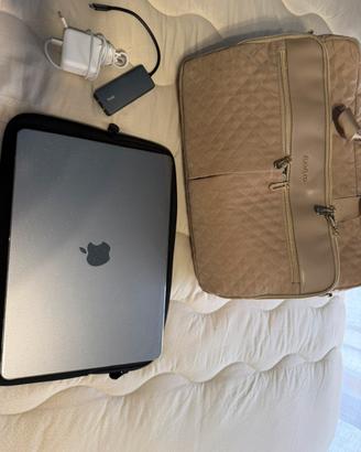 Macbook air 15 M2 (PREZZO TRATTABILE)