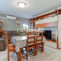 TRE LOCALI SU DUE LIVELLI IN CENTRO!