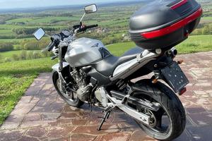 Hornet 600 a carburatori pari al nuovo