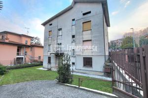 VILLA BIFAMILIARE