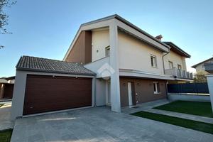 PORZIONE DI BIFAMILIARE A CASTREZZATO