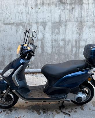 Piaggio Fly 125
