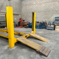Attrezzatura officina meccanica e carrozzeria