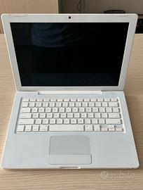 MacBook 4.1 – 120 GB HDD – 2 GB RAM – macOS X 10.8