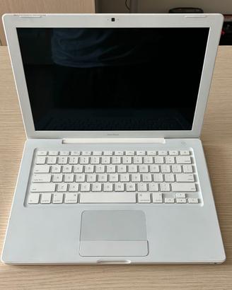 MacBook 4.1 – 120 GB HDD – 2 GB RAM – macOS X 10.8