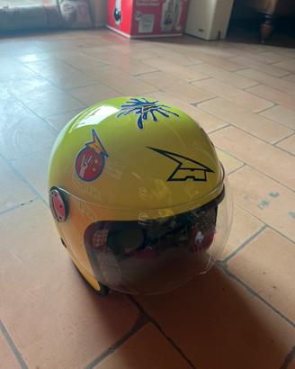 casco AXO con sticker incollati e da incollare