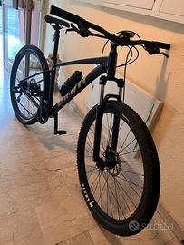 Mountain BikeGiant Talon 5