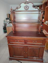 credenza piattaia