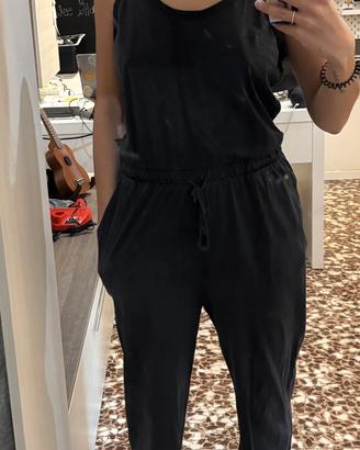 Jumpsuit nera sportiva in cotone leggero
