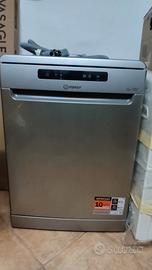 Lavastoviglie  Indesit 
