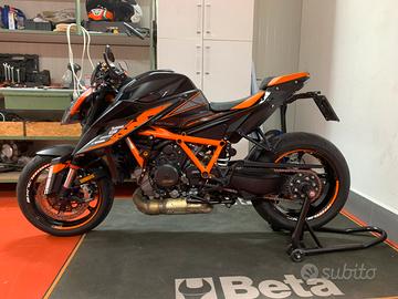 Ktm 1290 superduke r