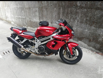 Aprilia sl 1000 falco