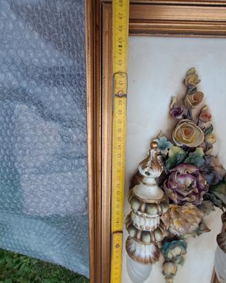 Capodimonte. aplique   su quadro