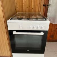 Cucina a gas BEKO FSG62000DW