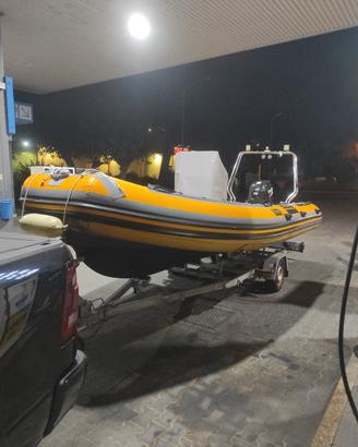 gommone con motore e carrello joker boat 580