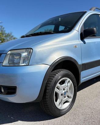 FIAT Panda 1.3 MJT 16V 4x4 Climbing