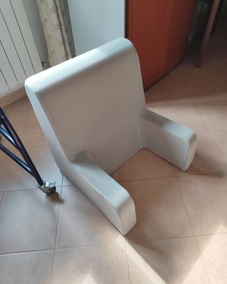 supporto poltrona per letto 