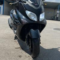Yamaha T Max - 2001