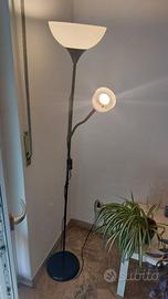 Lapada IKEA  a Piantana con due faretti come nuova