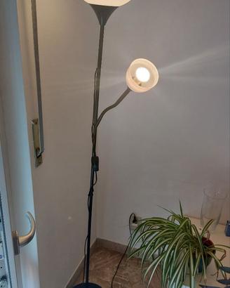 Lapada IKEA  a Piantana con due faretti come nuova