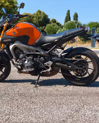 Yamaha MT 09 ABS blazing Orange 2015