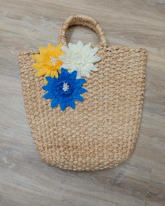 Borsa paglia estate con fiori