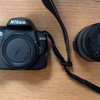 Nikon D3000 con obiettivo 18-55 e corredo completo