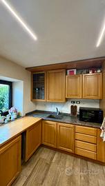 cucina in legno naturale 4,6m+