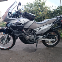 Moto Honda transalp 650