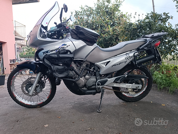 Moto Honda transalp 650