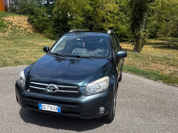 Toyota RAV 4 RAV4 2.2 D-4D 177 CV Luxury