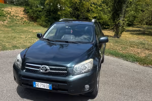 Toyota RAV 4 RAV4 2.2 D-4D 177 CV Luxury