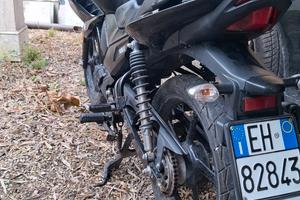 Yamaha YS 125 - 2018