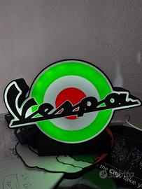 Lampada LED 3D Vespa – Design Iconico 