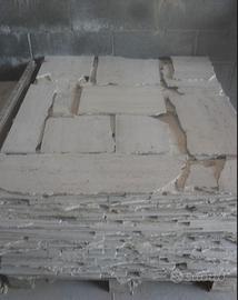 mosaico di marmo travertino spaccato