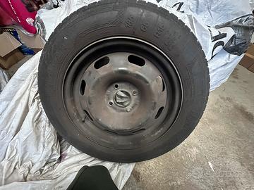 Cerchi e gomme 185 65 15