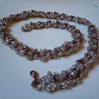 collana fatta a mano, mai usata.