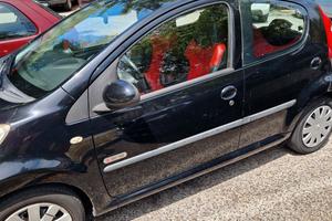 Peugeot 107 1.0 68CV 5p. - Garanzia 12 Mesi