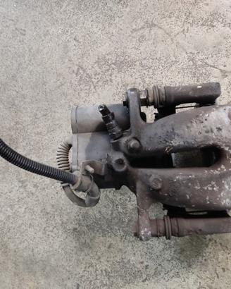 Pinza freno post sx LANCIA THESIS 1998cc benz 2003