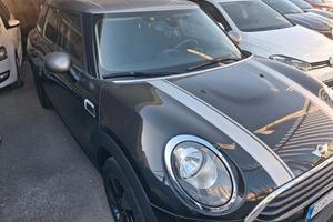 MINI Clubman Cooper D 2.0 Automatica – Full Option