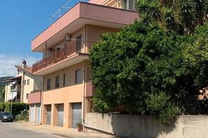 Appartamento a davoli marina - 85.000