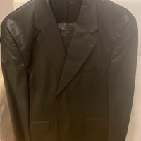 Vestito nero sgargiante per eventi o discoteca