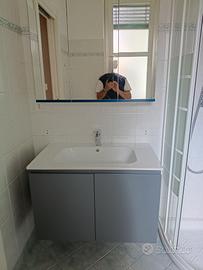 mobile bagno con specchiera