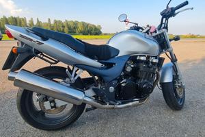 Kawasaki ZR-7 750 - 2002 - Appena revisionata