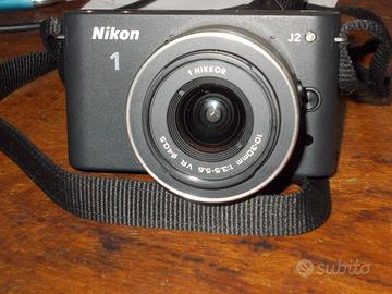 Fotocamera Nikon 1 j 2 obiettivo 10-30 perfetto