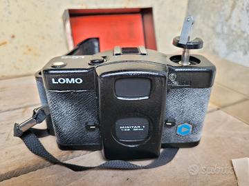 macchina fotografica usata Lomo Lca